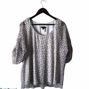 NWOT - Jane & John Sheer Tan/Ivory Hearts Blouse with an Ivory Tank Top